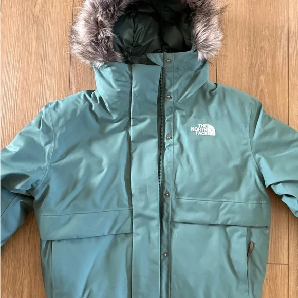 The North Face Women's Arctic Bomber Jacket - Sage - Picture 3 of 6